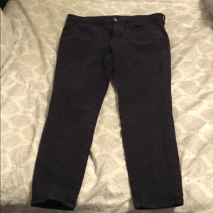 12 Short American Eagle Jeggings